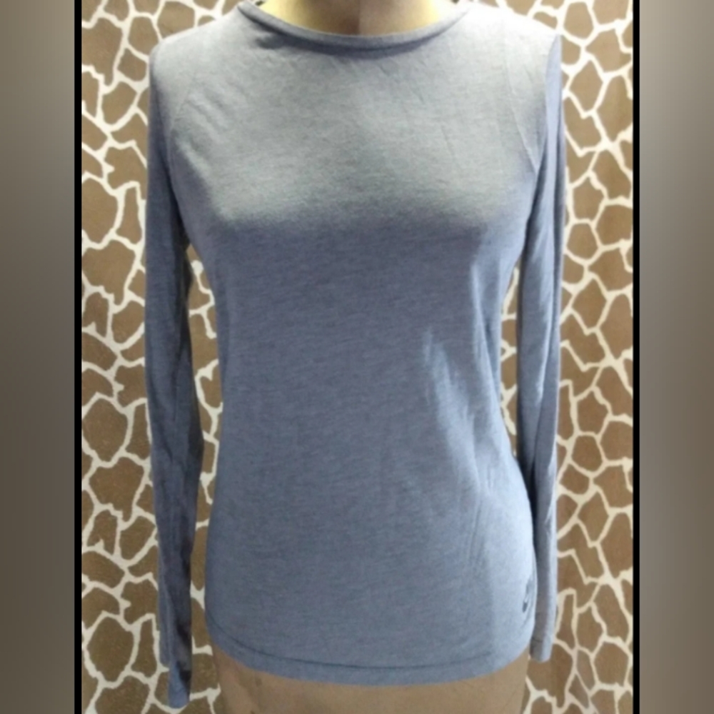 Women's long sleeve Nike shirt